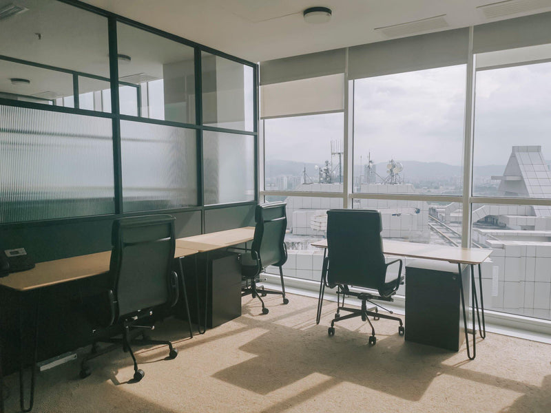 Premium Dual Double Roller Blinds from Online Blinds 4U in Australia – featuring a stylish combination of light-filtering and blockout fabrics for versatile light control and privacy in modern Australian homes.